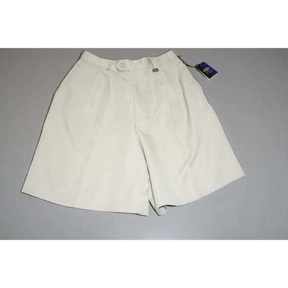 ⛳️ NWT Callaway Golf Pleated Shorts – Size 6 – Cream – Nordstrom Exclusive - Picture 1 of 8